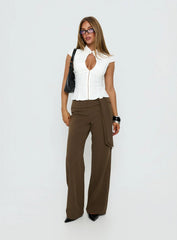 Yalanda Cut Out Collared Top White