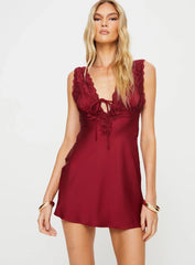 Nourish Mini Dress Burgundy