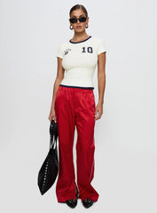 Track Record Graphic Top Cream